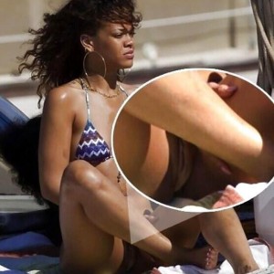 Rihanna naked pussy